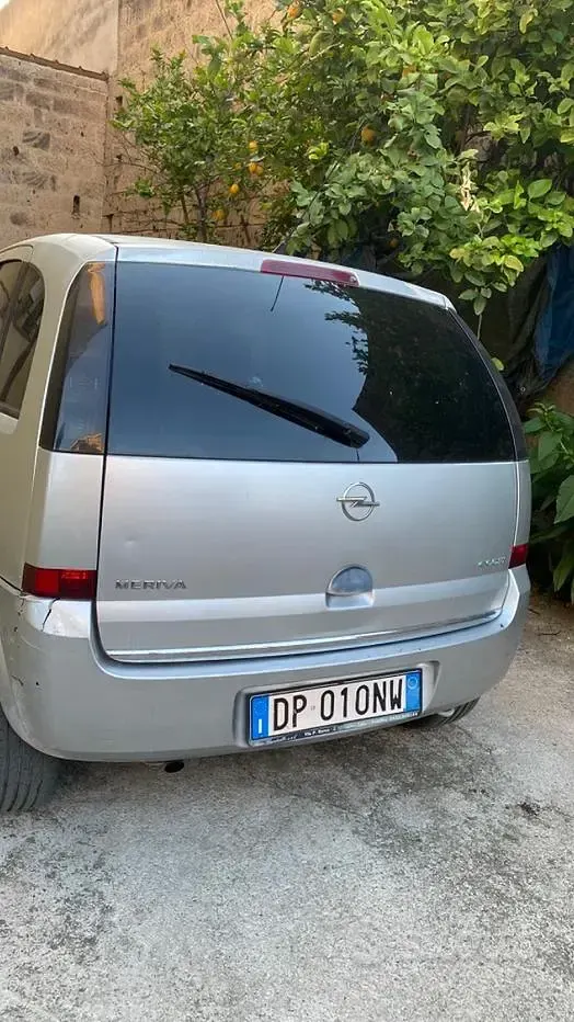 Usata Opel Meriva 75 CV (55 kW) 2008 Grigio Monovolume