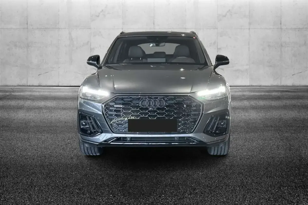Usata Audi Q5 S-Line 204 CV (150 kW) 2024 Grigio SUV