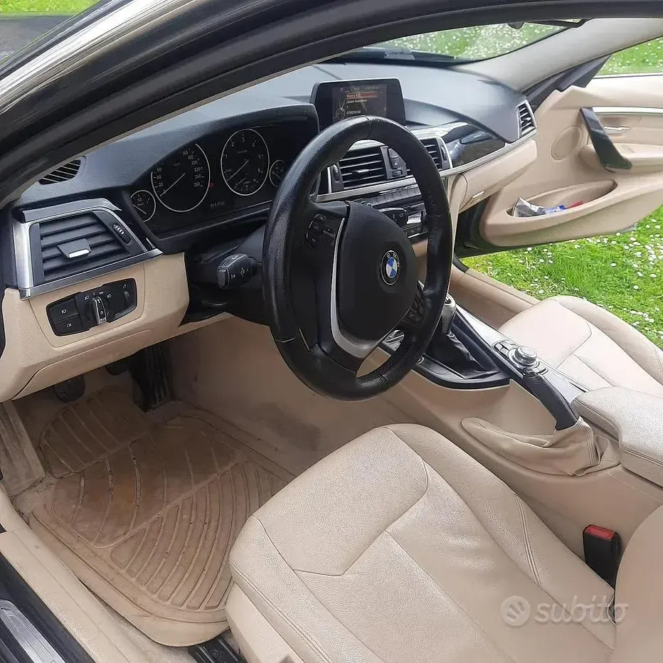 Usata BMW 318 Luxury Line 150 CV (110 kW) 2016 Grigio Station wagon