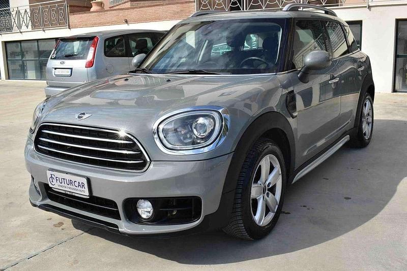 Begagnad Mini One D Countryman Hype 116 HK (85 kW) 2018 Grå SUV