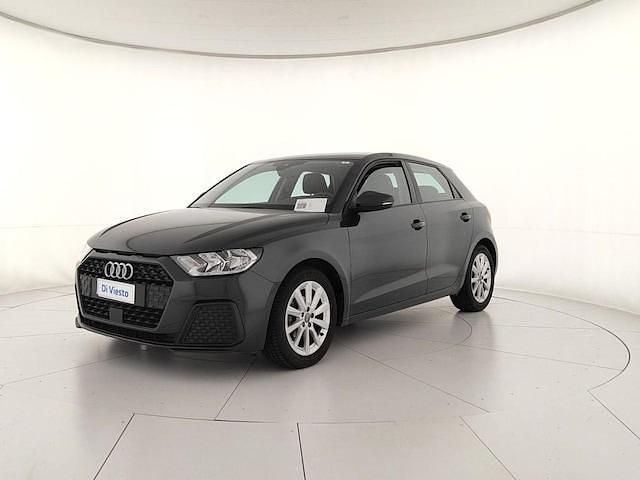 Usata Audi A1 Comfort 95 CV (69 kW) 2020 Grigio manhattan metallizzato SUV