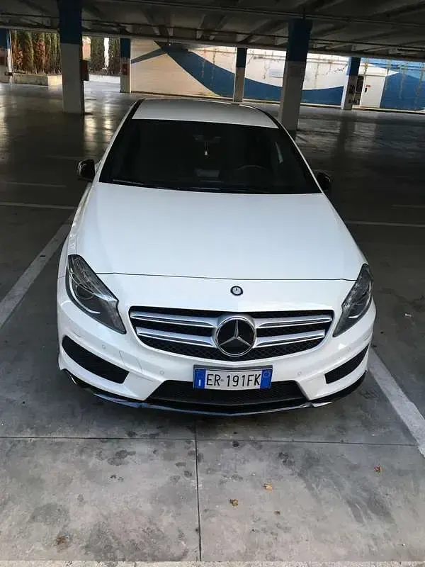 Usata Mercedes A180 Premium 109 CV (80 kW) 2013 Utilitaria