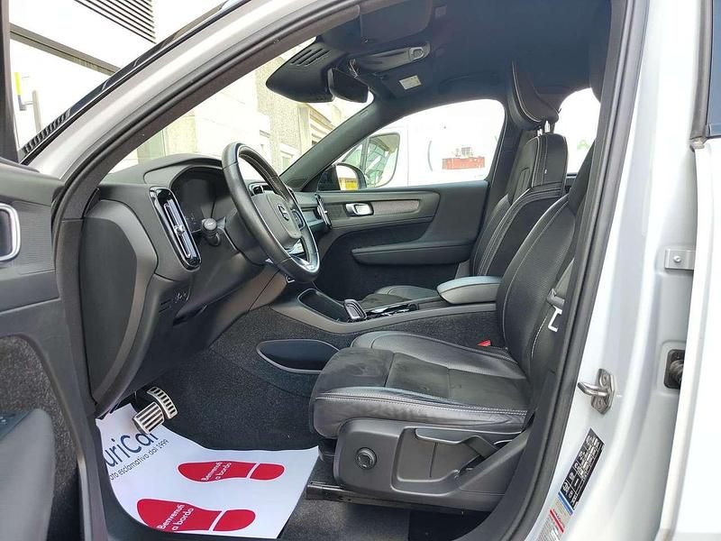 Usata Volvo XC40 R-Design 179 CV (131 kW) 2020 Bianco SUV