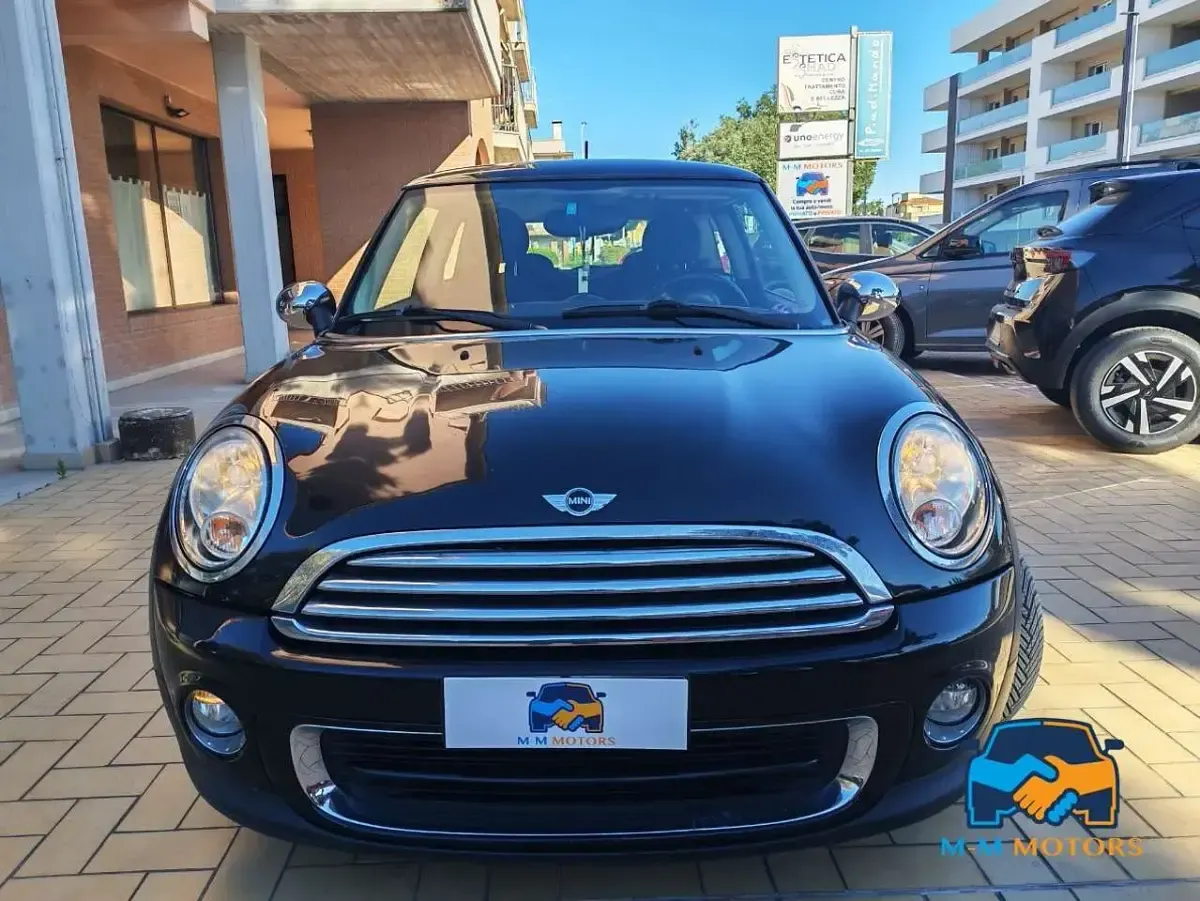Usata Mini ONE 75 CV (55 kW) 2011 Nero Utilitaria