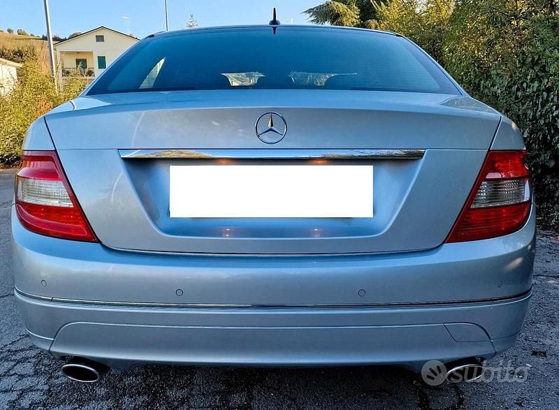 Usata Mercedes C320 224 CV (164 kW) 2008 Grigio Berlina