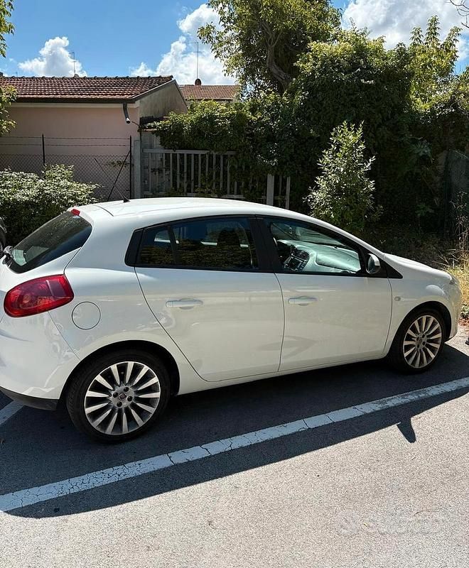 Usata Fiat Bravo 90 CV (66 kW) 2012 Bianco Utilitaria