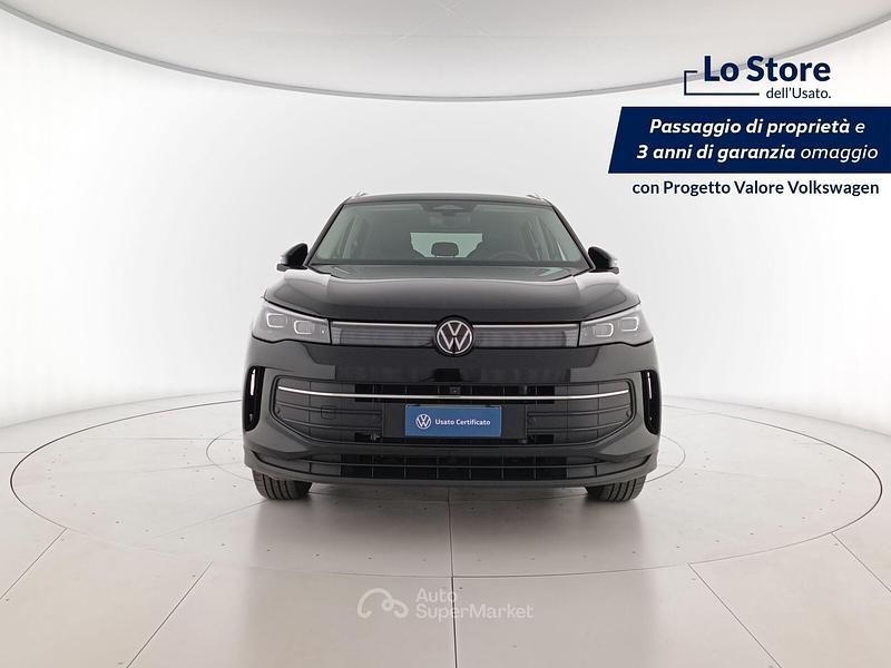 Usata VW Tiguan Life 204 CV (150 kW) 2025 Grenadill black metallizzato SUV