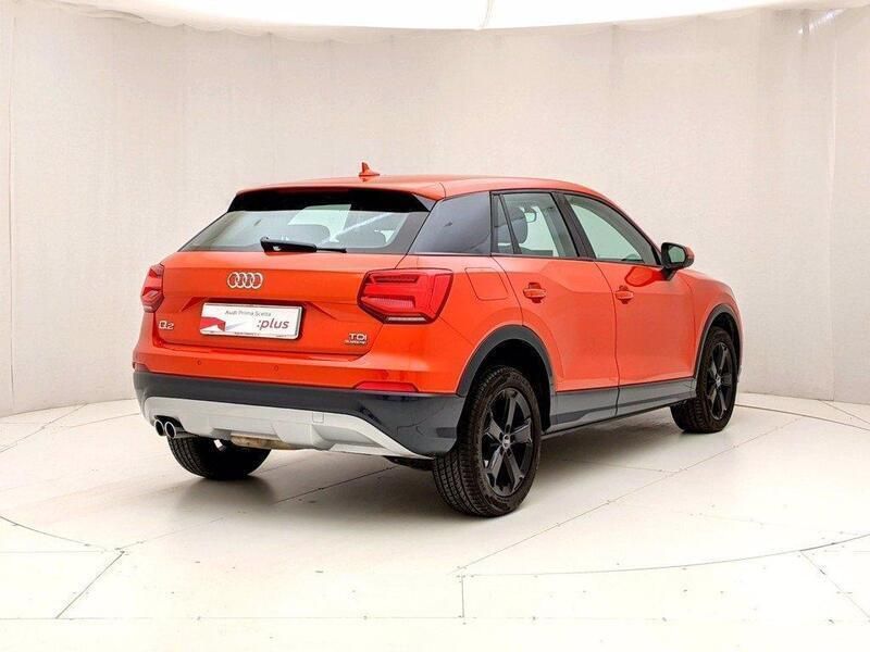 Usata Audi Q2 Design 150 CV (110 kW) 2017 Arancione SUV