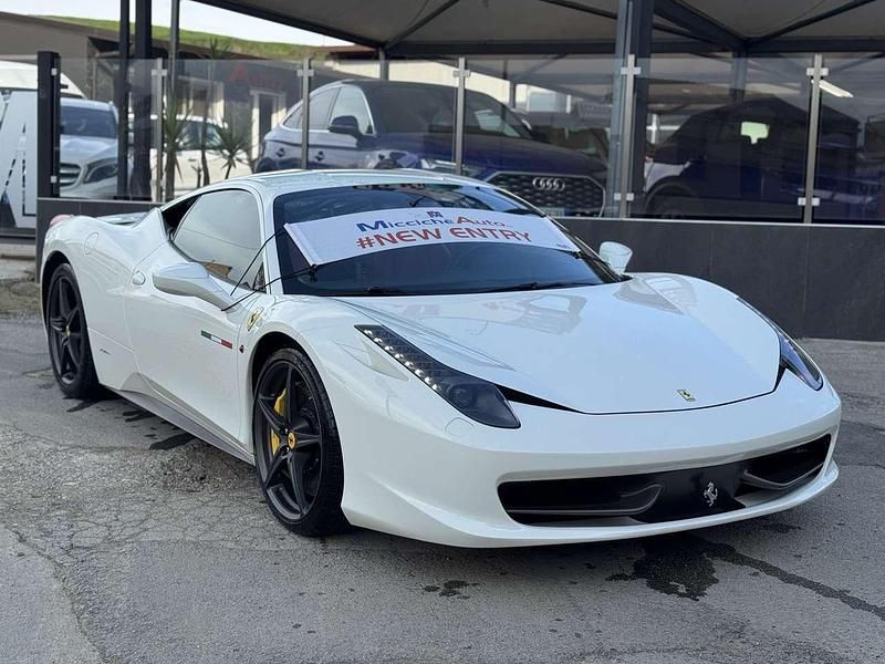Usata Ferrari 458 570 CV (419 kW) 2010 Bianco Coupé