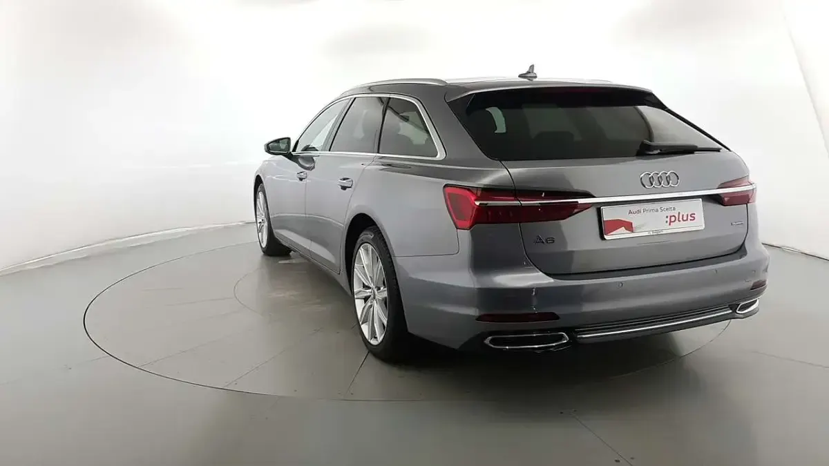 Usata Audi A6 Business 231 CV (169 kW) 2020 Grigio manhattan Station wagon