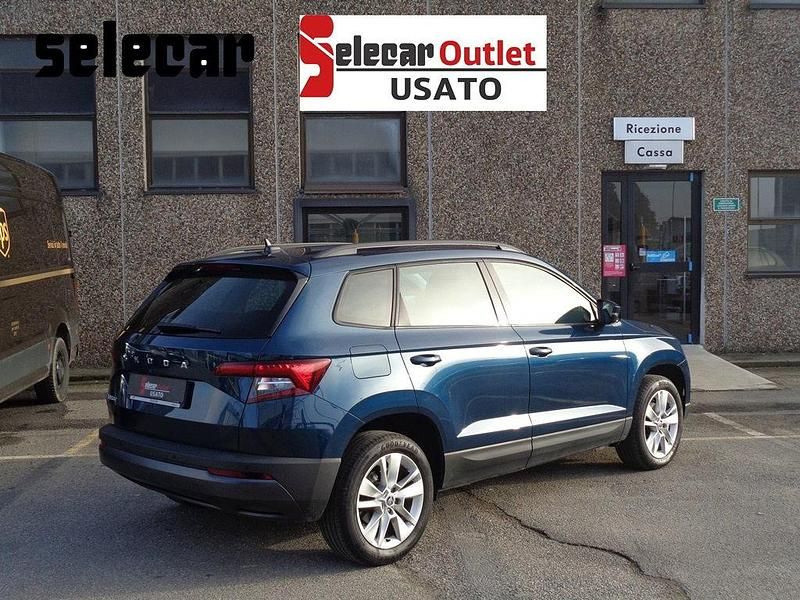 Usata Skoda Karoq Ambition 110 CV (80 kW) 2022 Bl2b blu metallizzato SUV