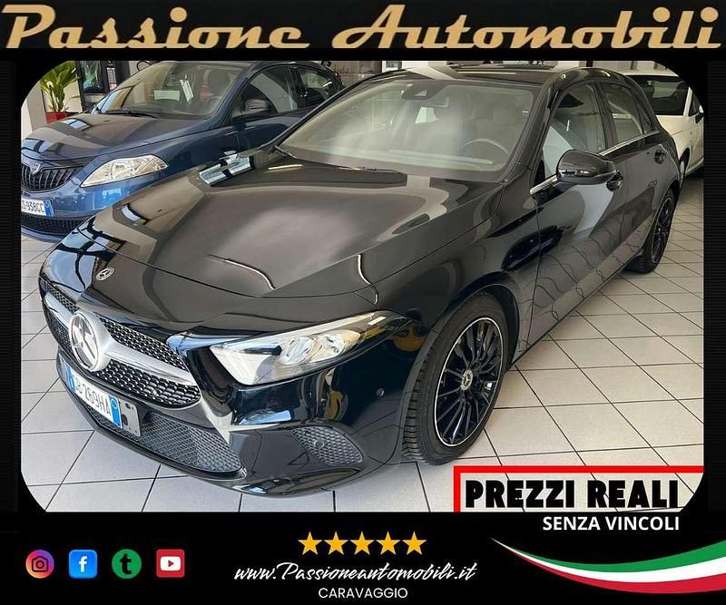 Usata Mercedes A180 Premium 116 CV (85 kW) 2020 Nero Berlina