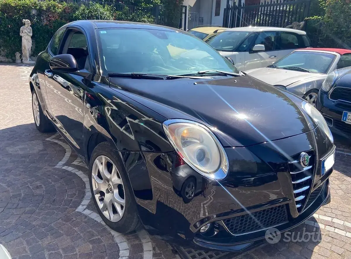 Usata Alfa Romeo MiTo 94 CV (69 kW) 2012 Nero Utilitaria