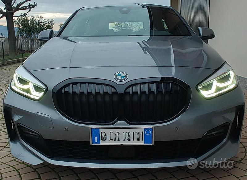 Usata BMW 118 M Sport 150 CV (110 kW) 2022 Grigio Utilitaria
