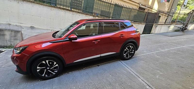 Usata Peugeot 2008 Allure 102 CV (75 kW) 2020 SUV