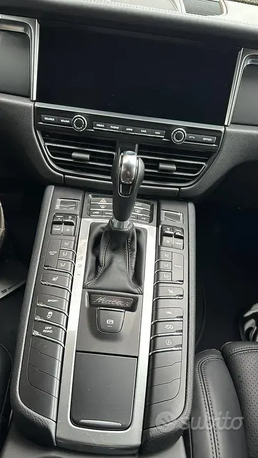Usata Porsche Macan 265 CV (194 kW) 2019 Grigio SUV