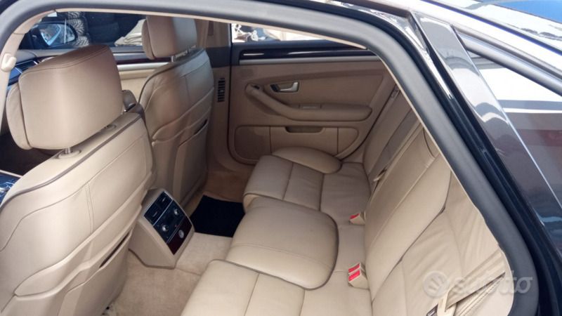 Usata Audi A8 326 CV (239 kW) 2007 Nero Berlina
