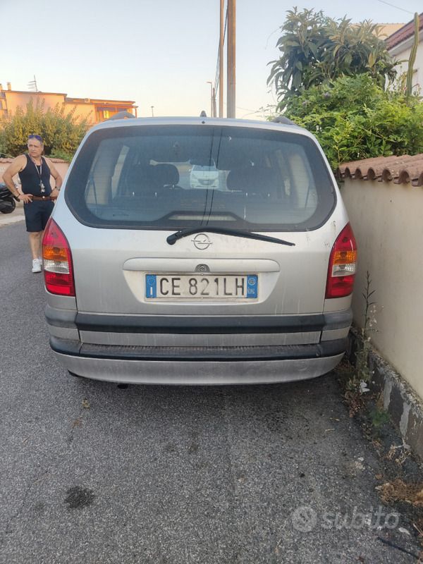 Usata Opel Zafira 2002 Monovolume