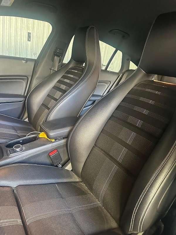 Usata Mercedes CLA180 Shooting Brake 122 CV (89 kW) 2017 Nero Station wagon