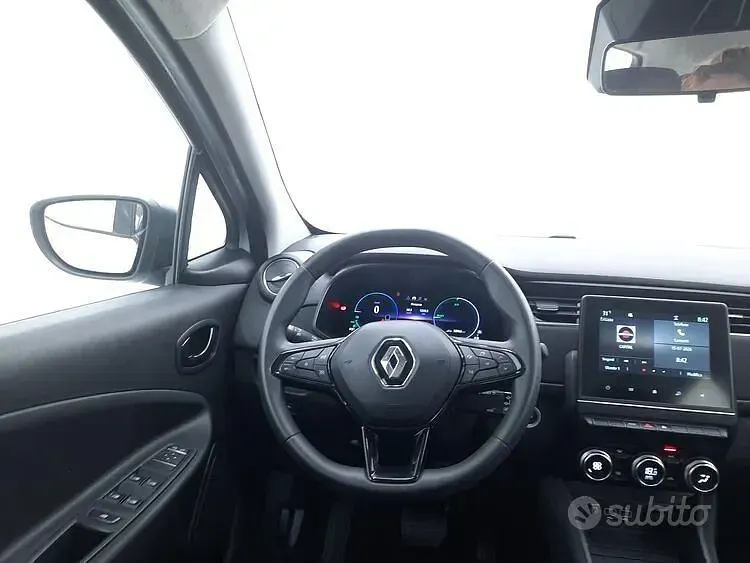 Usata Renault Zoe Zen 50 kW (69 CV) 2022 Bianco Utilitaria