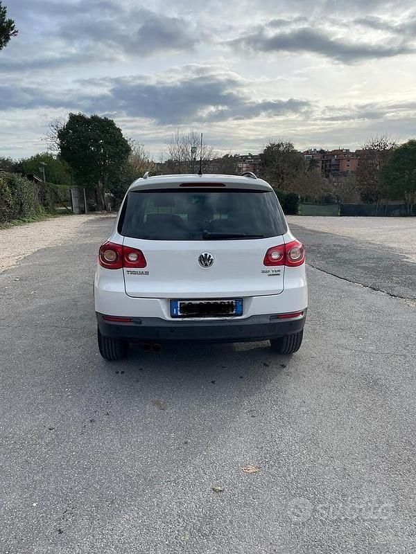 Usata VW Tiguan Trendline 110 CV (80 kW) 2011 Bianco SUV