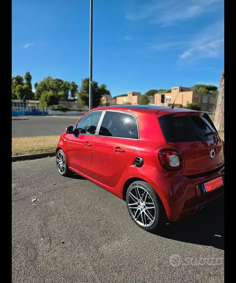 Usata Smart ForFour Brabus Xclusive 177 CV (130 kW) 2017 Rosso Utilitaria