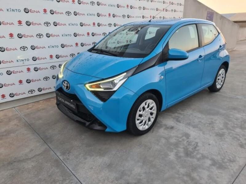 Azzurro pastello Usata 2019 Toyota Aygo Cool Due volumi | 10.500 € (Buon prezzo) - Immagine 1/4