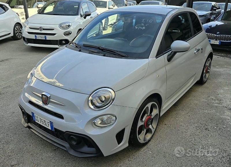 Grigio pastello Usata 2021 Abarth 595 Due volumi | 14.900 € (Super prezzo) - Immagine 1/4