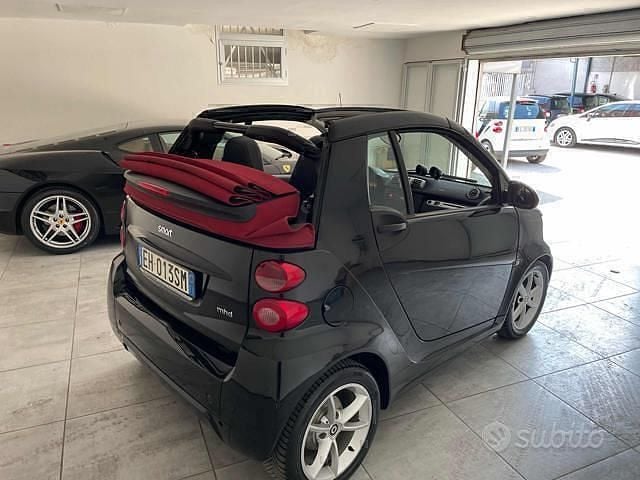 Usata Smart ForTwo Cabrio Pulse 71 CV (52 kW) 2011 Nero Cabrio