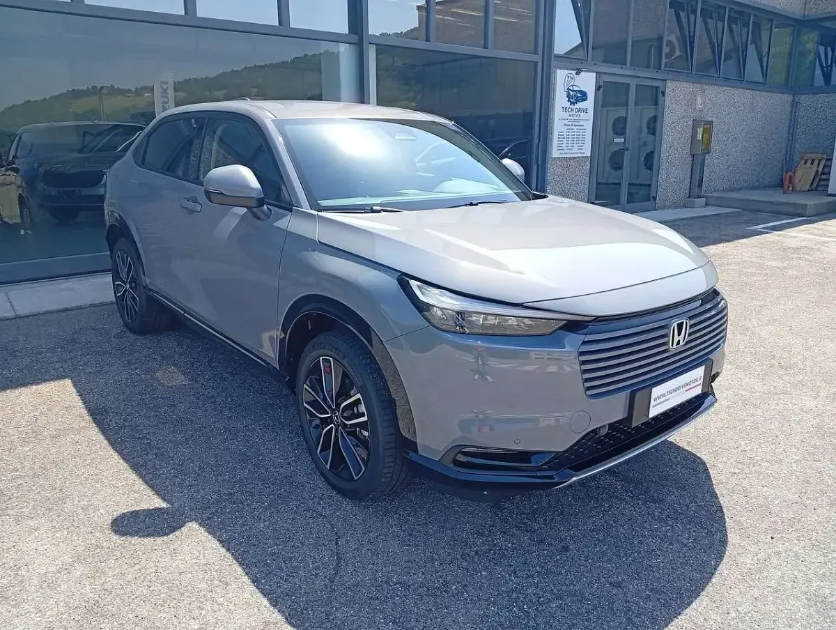 Nuova Honda HR-V Elegance 107 CV (78 kW) 2026 Grigio SUV