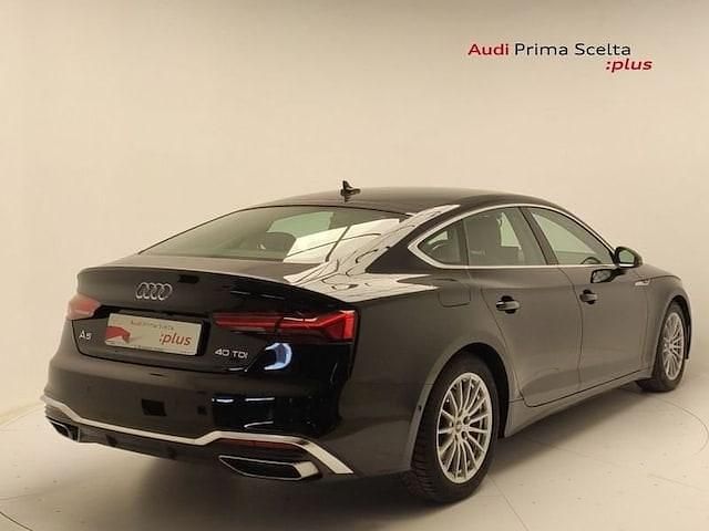 Usata Audi A5 Sportback S-Line 204 CV (150 kW) 2024 Nero mythos metallizzato Utilitaria