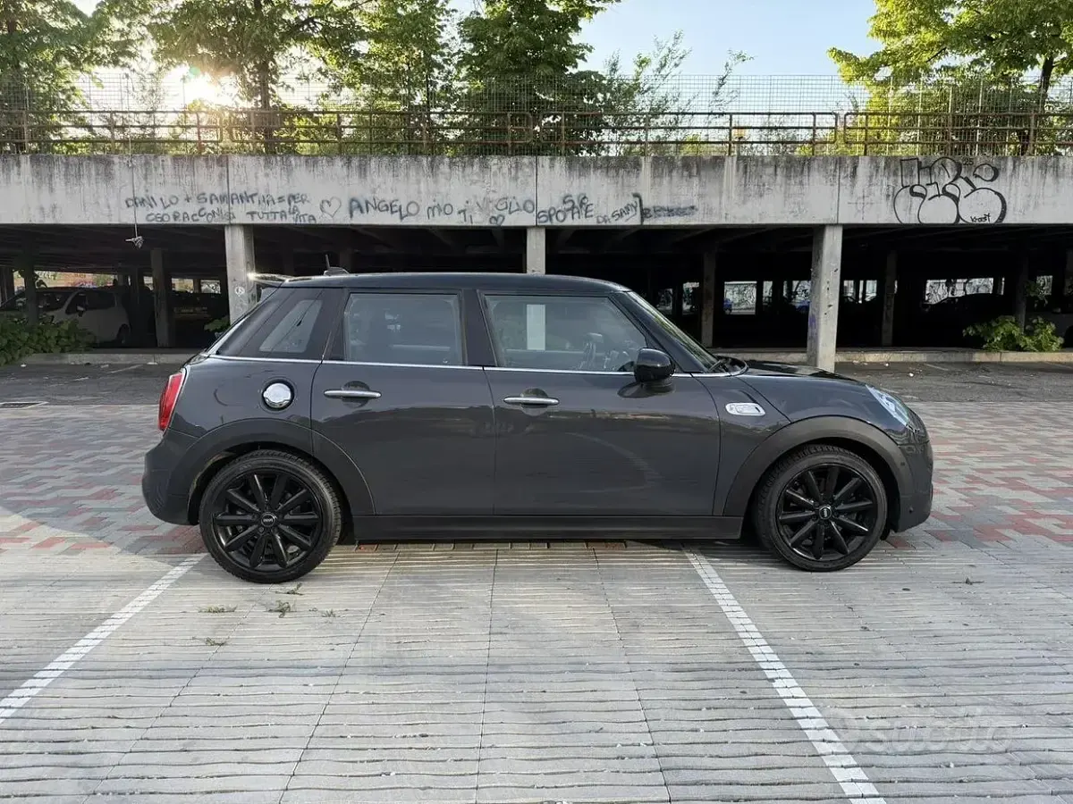 Usata Mini John Cooper Works 192 CV (141 kW) 2015 Grigio Utilitaria