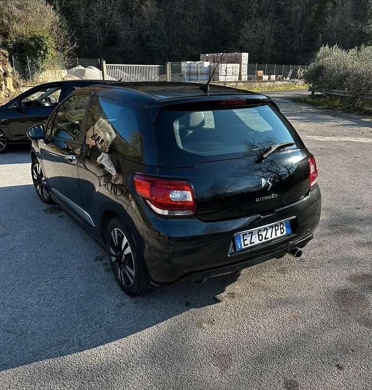Usata DS Automobiles DS3 Chic 68 CV (50 kW) 2012 Nero Berlina