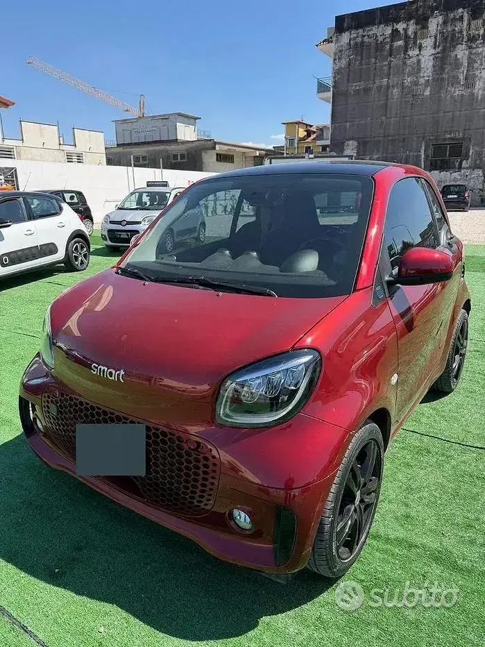 Usata Smart ForTwo Electric Drive Prime 41 kW (56 CV) 2021 Rosso Berlina