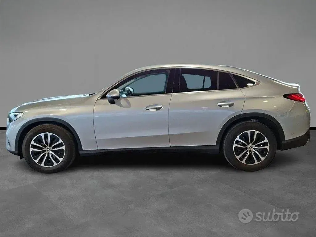 Usata Mercedes GLC220 Advanced 197 CV (144 kW) 2024 Grigio / metallizzato SUV