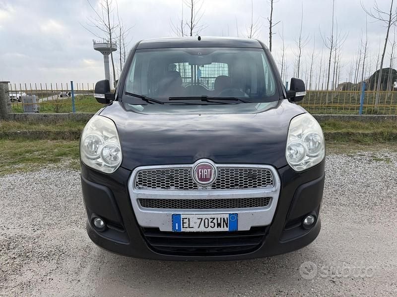 Usata Fiat Doblò Dynamic 104 CV (76 kW) 2013 Grigio Monovolume