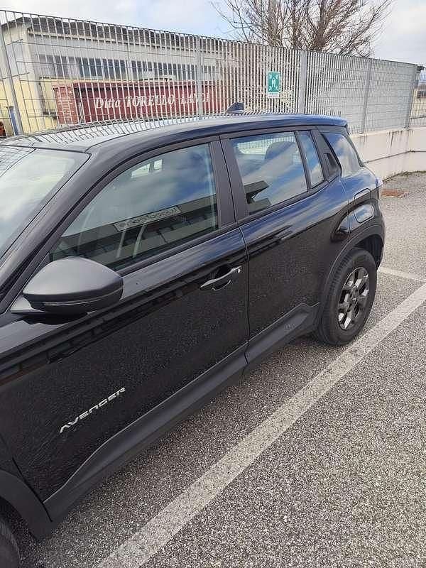 Usata Jeep Avenger Longitude 101 CV (74 kW) 2024 Nero SUV
