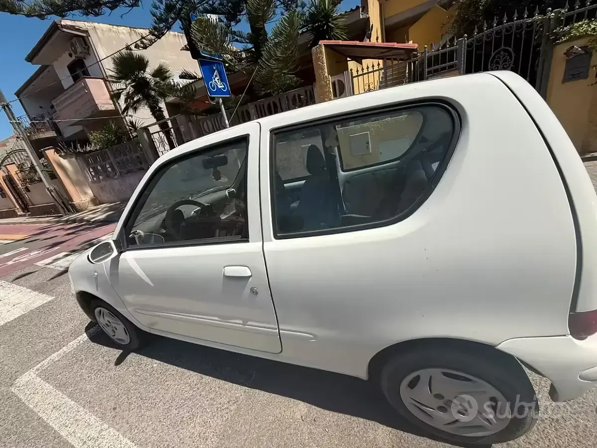 Usata Fiat 600 54 CV (39 kW) 2007 Bianco Utilitaria