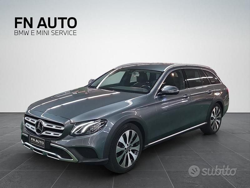 Usata Mercedes E220 Business 194 CV (142 kW) 2020 Grigio Station wagon