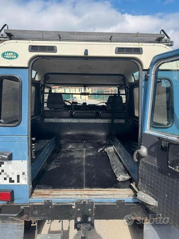 Usata Land Rover Defender 86 CV (63 kW) 1990 SUV