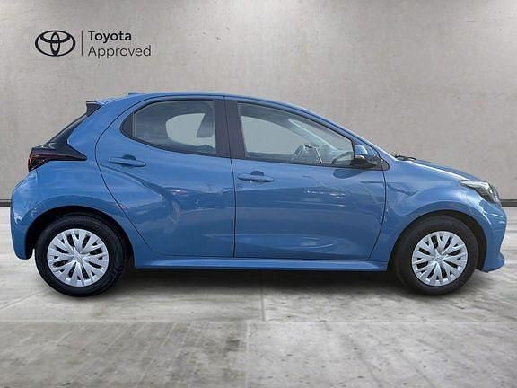Gebraucht Toyota Yaris Active 72 PS (52 kW) 2022 Blau Kleinwagen