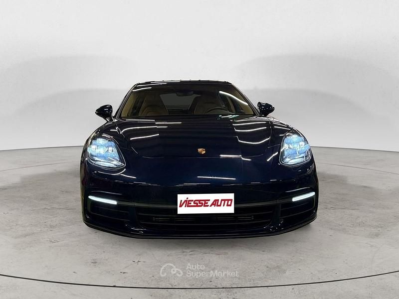 Usata Porsche Panamera 330 CV (242 kW) 2017 Blu Berlina