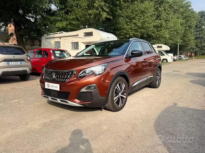 Usata Peugeot 3008 Active 131 CV (96 kW) 2017 Bronzo SUV