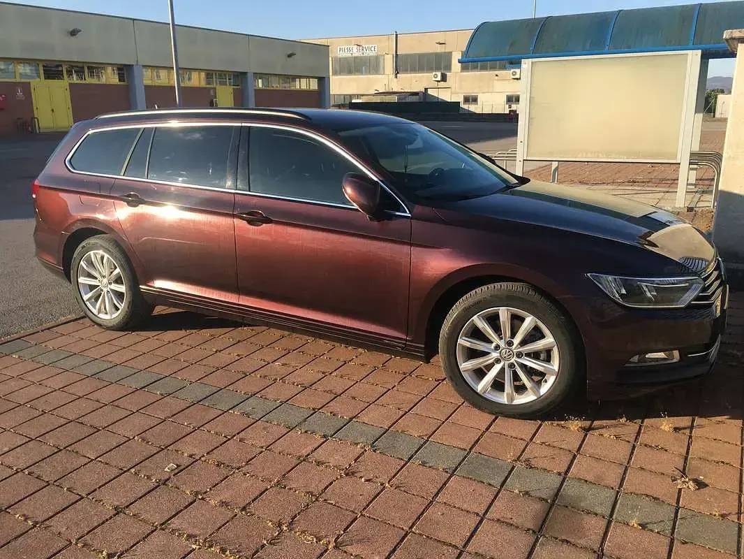 Usata VW Passat Comfortline 150 CV (110 kW) 2015 Lilla Station wagon