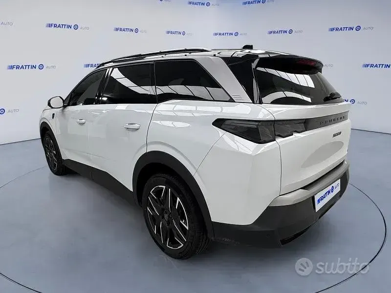 Usata Peugeot 5008 GT 196 CV (144 kW) 2025 Grigio Monovolume