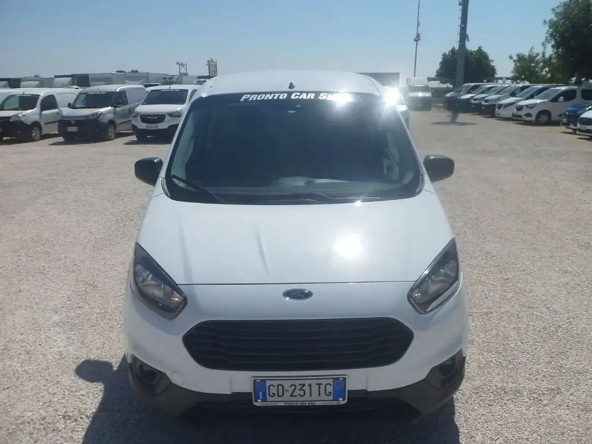Usata Ford Transit Courier 75 CV (55 kW) 2021 Bianco Furgone