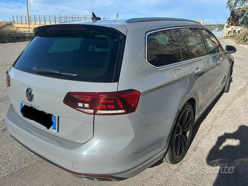 Usata VW Passat Executive 150 CV (110 kW) 2021 Station wagon
