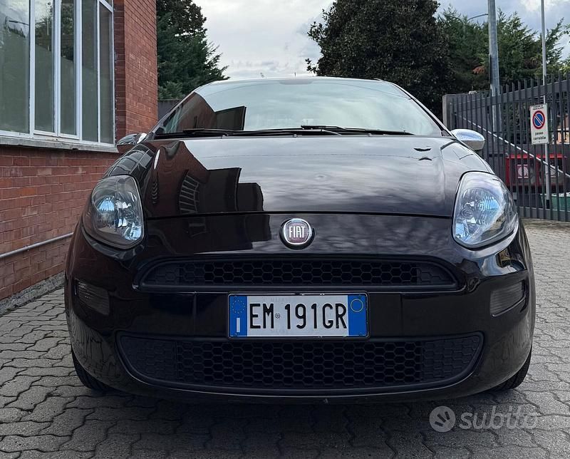 Usata Fiat Punto Evo Lounge 69 CV (50 kW) 2012 Nero Utilitaria