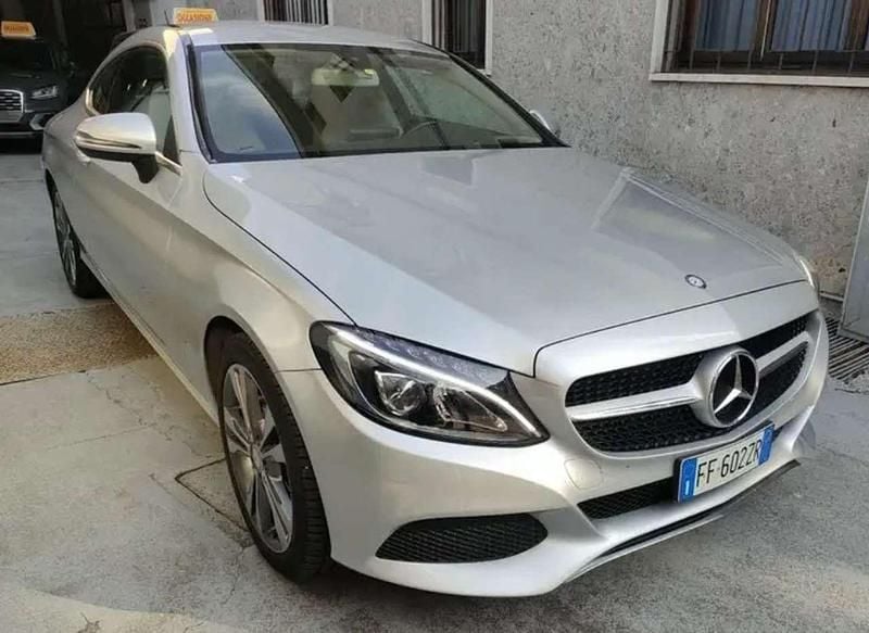 Usata Mercedes C200 Premium 184 CV (135 kW) 2016 Argento Coupé