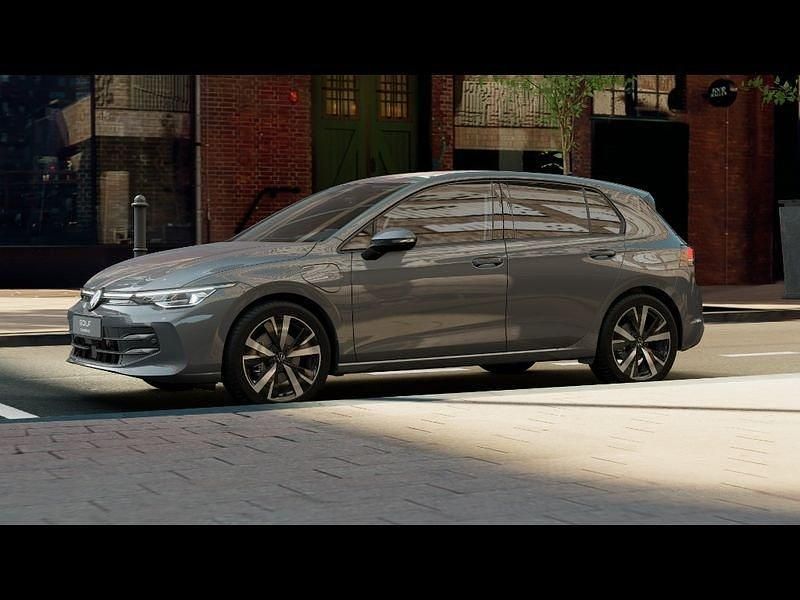 Nuova VW Golf VIII Life 204 CV (150 kW) 2026 Grigio Utilitaria